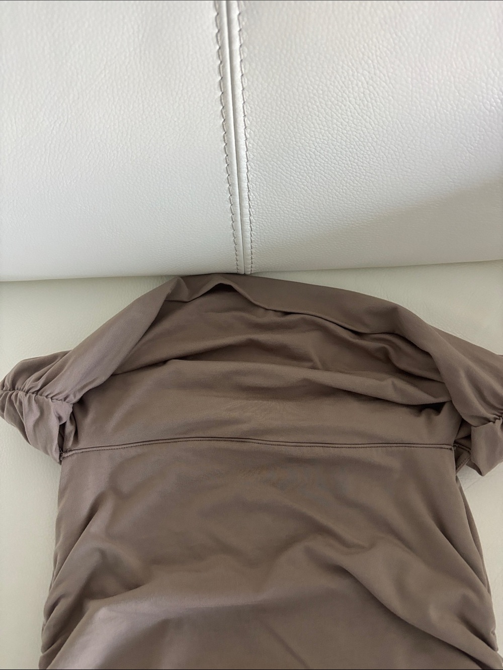 Abercrombie & Fitch Fold-over off-shoulder ruched top S - Picture 2 of 4